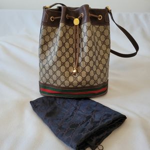 Vintage Gucci green & red web Ophidia bucket bag.